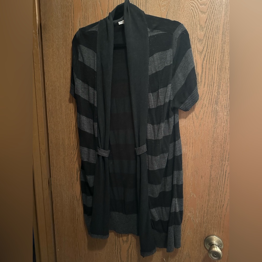 Maurices short sleeve sweater size 0